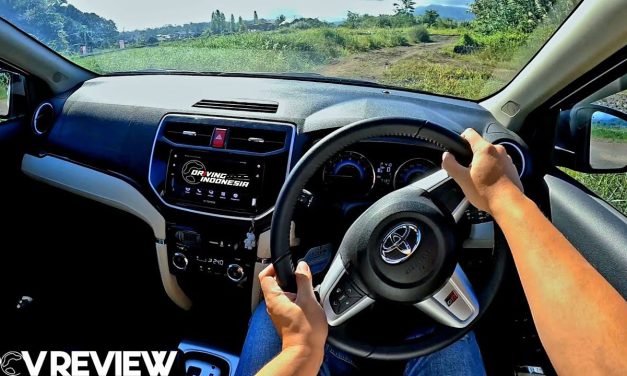 Mobil Rush Terkenal Akan Kenyamanan Interior Dan Suspensinya