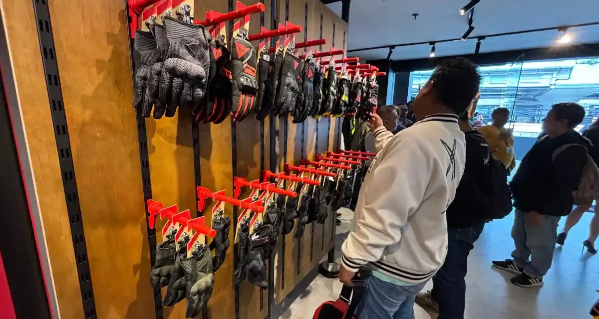 Riding Gear Premium: Dainese Kini Punya Flagship Store